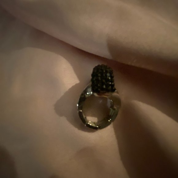 Costume Rings - Picture 6 of 6